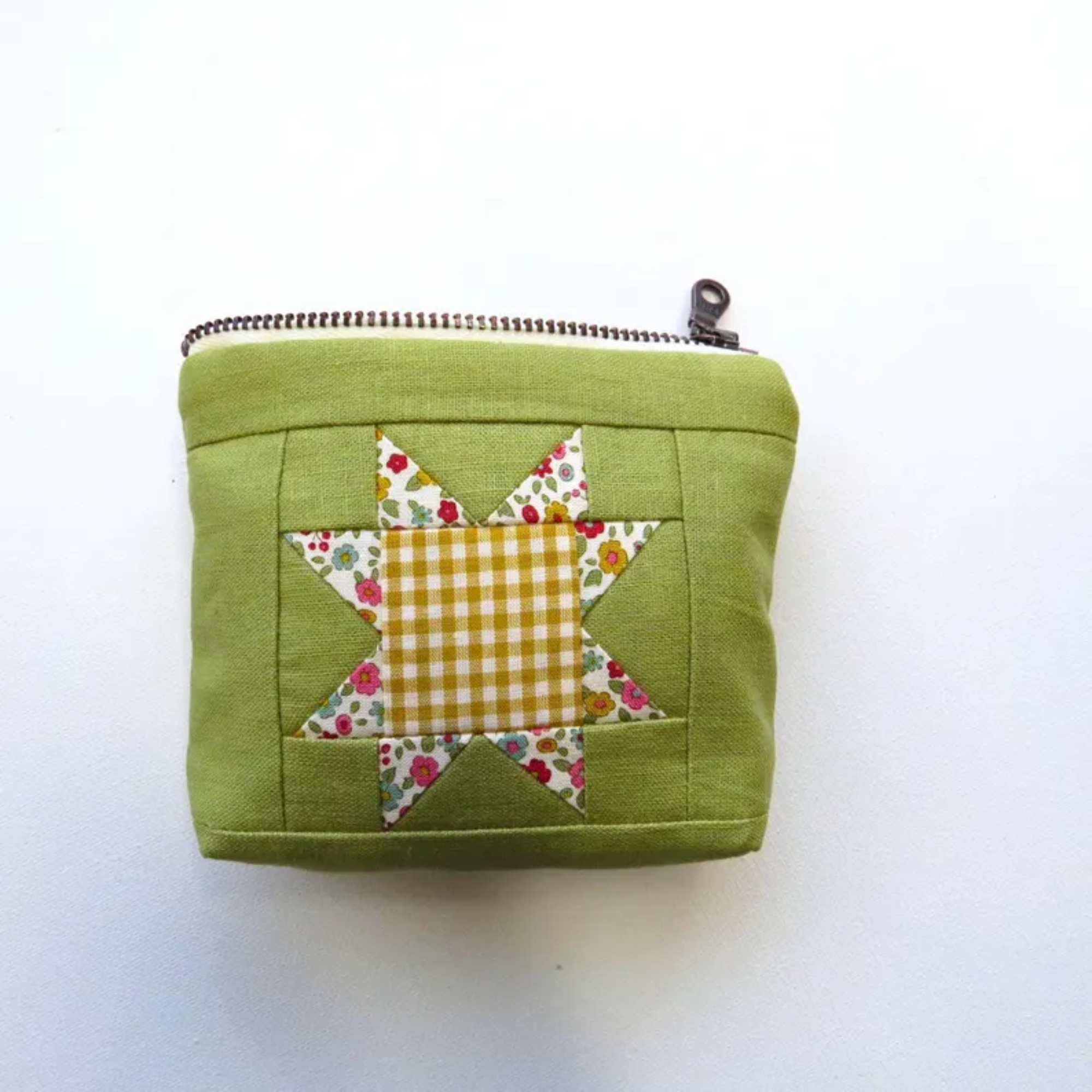 Handmade Sawtooth Quilted Linen Pouch