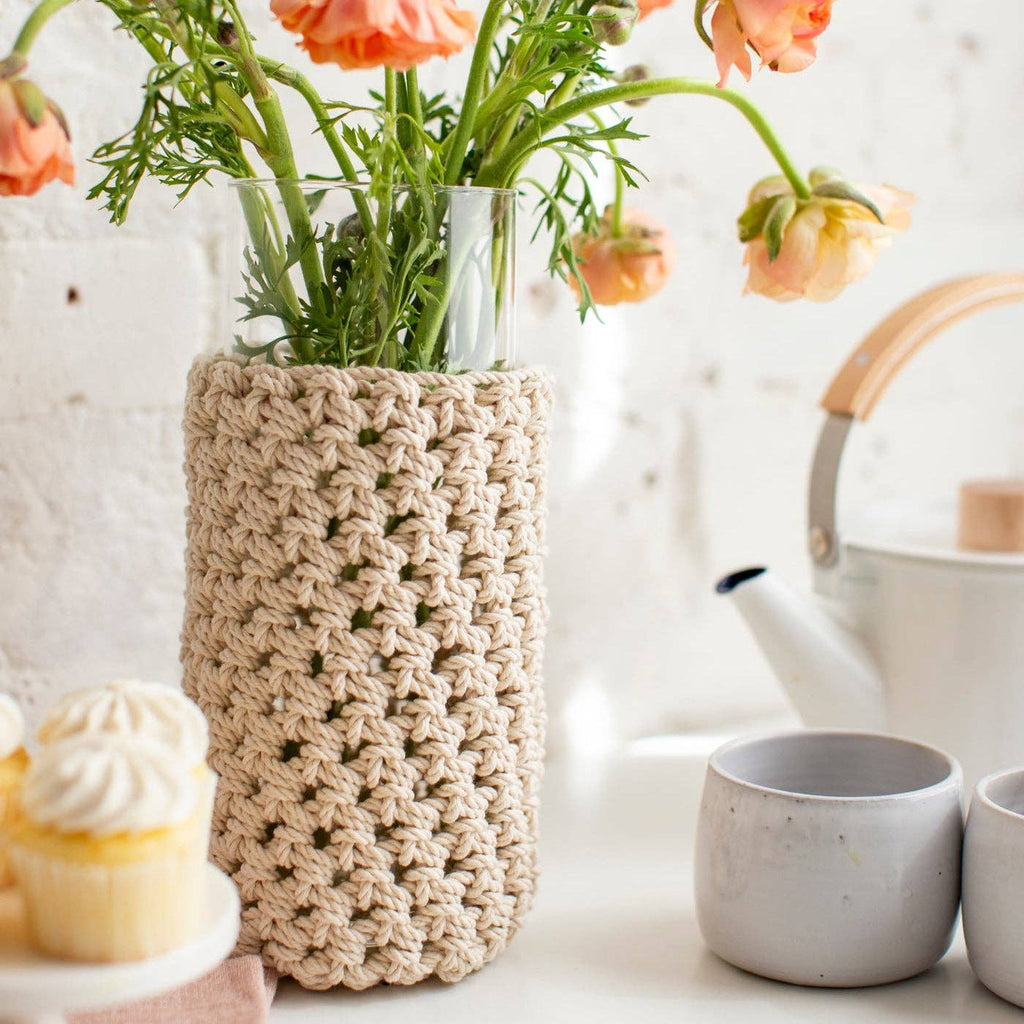 Margaret Vase Kit