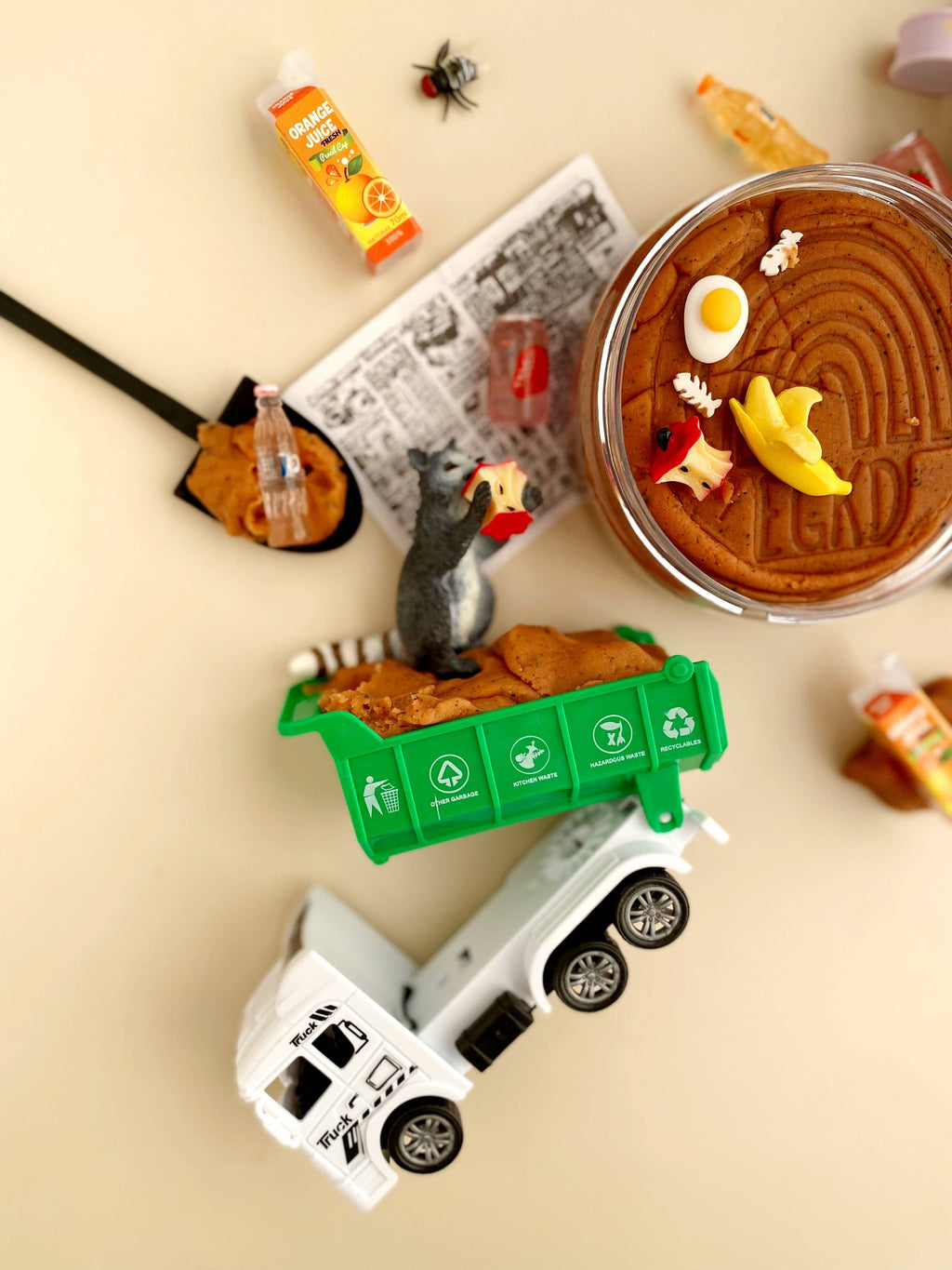 Garbage KidDough Play Kit