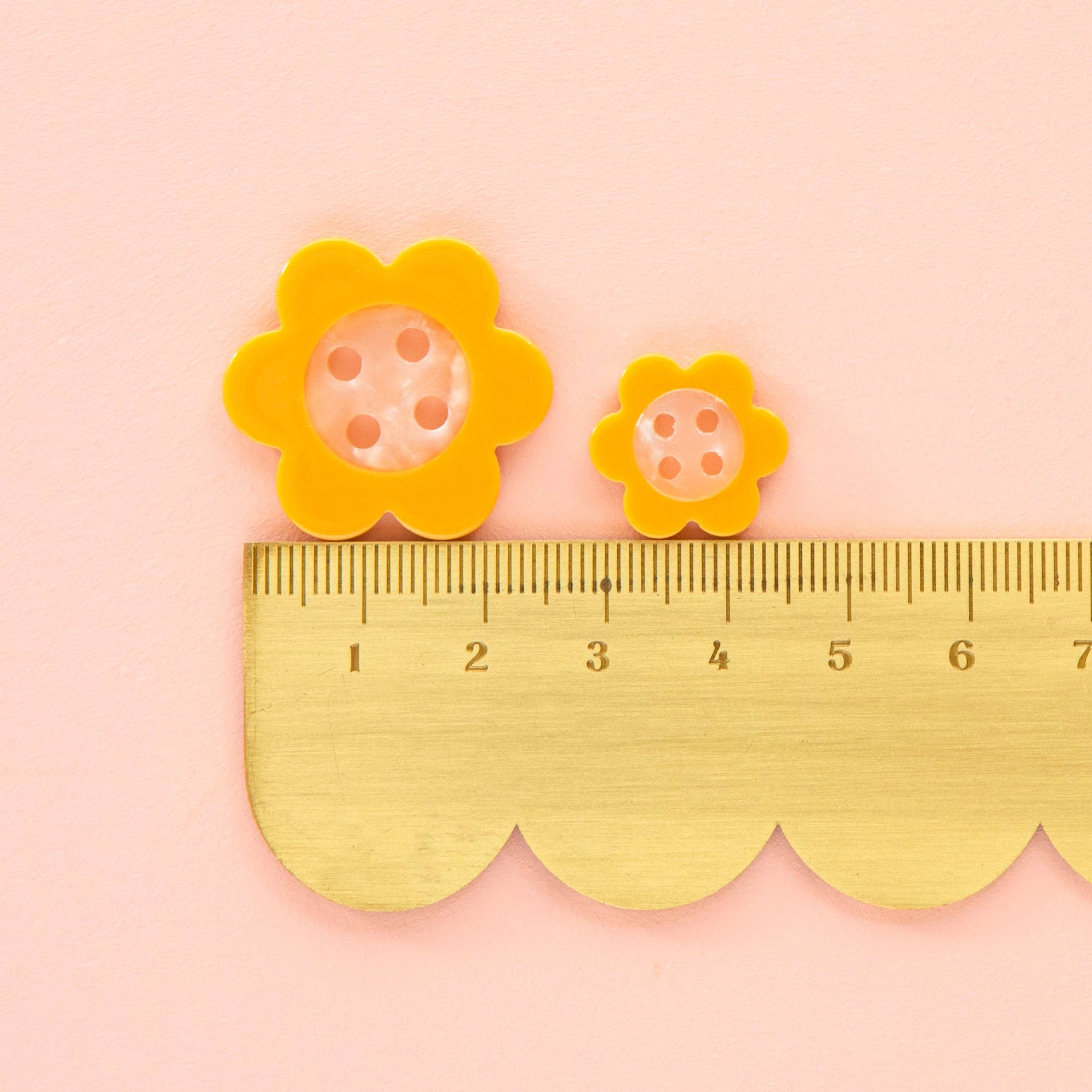 Daisy Buttons
