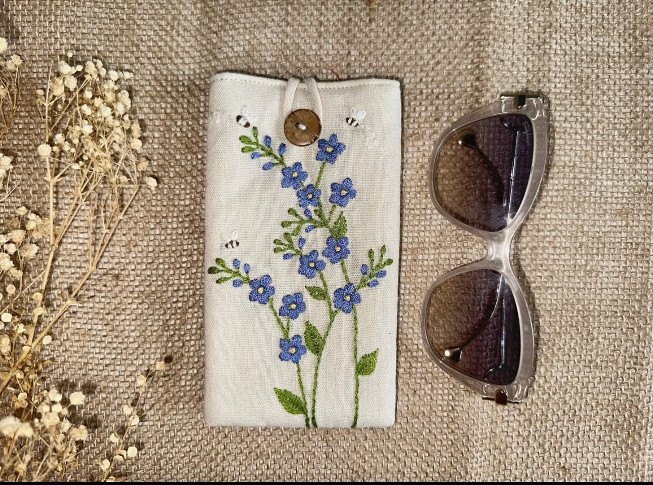 Flower Embroidered Linen Padded Glasses Case
