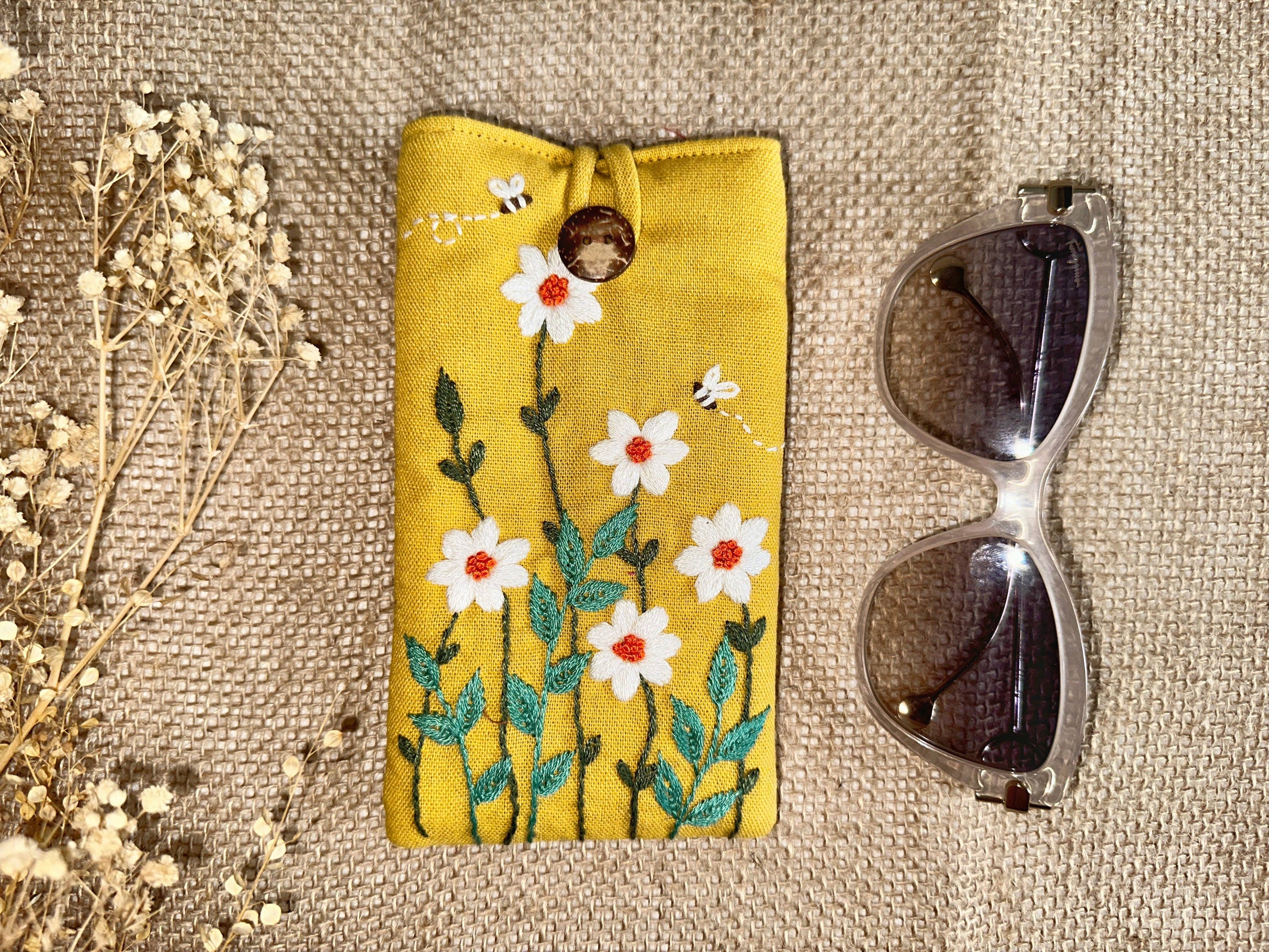 Flower Embroidered Linen Padded Glasses Case