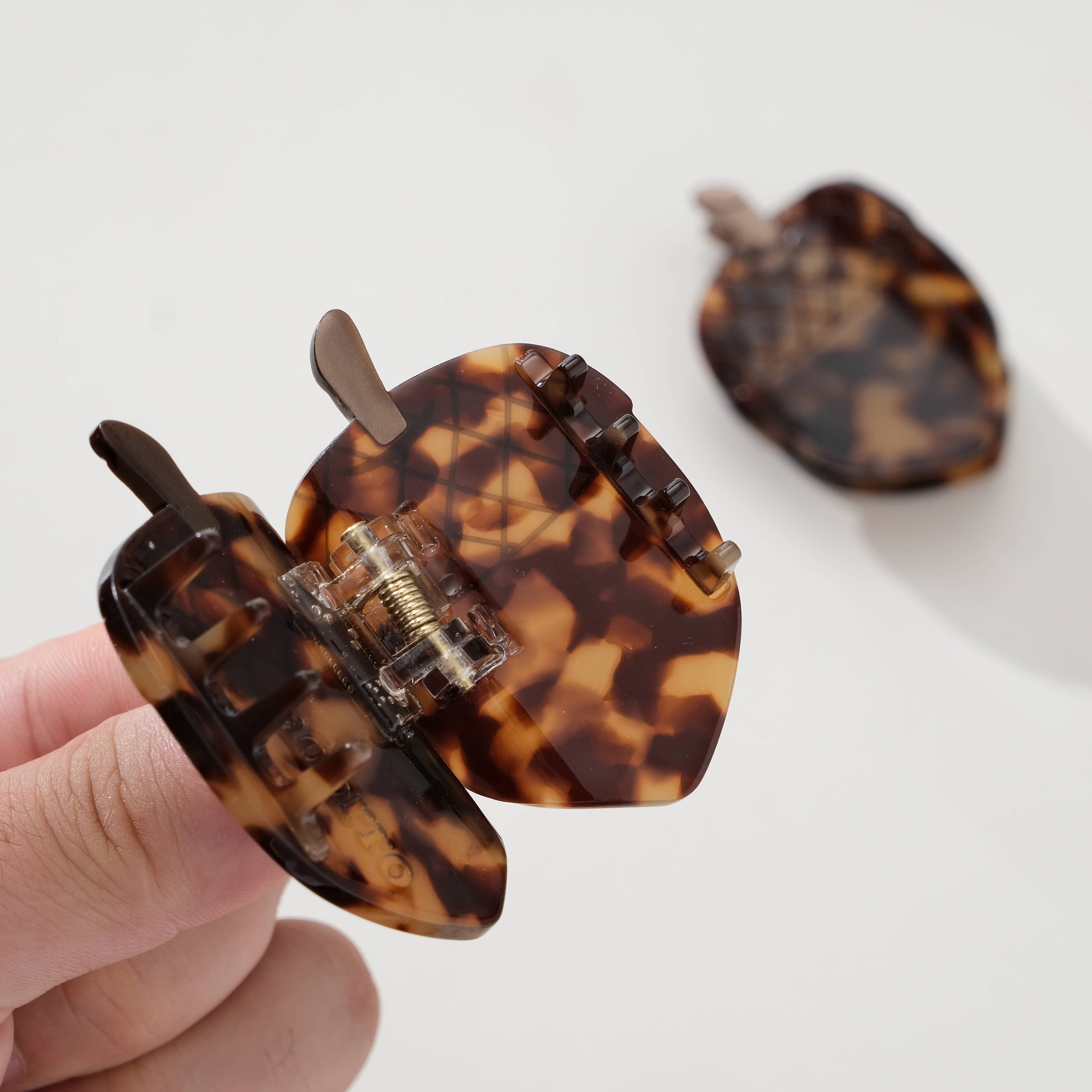 Acorn Claw Clip