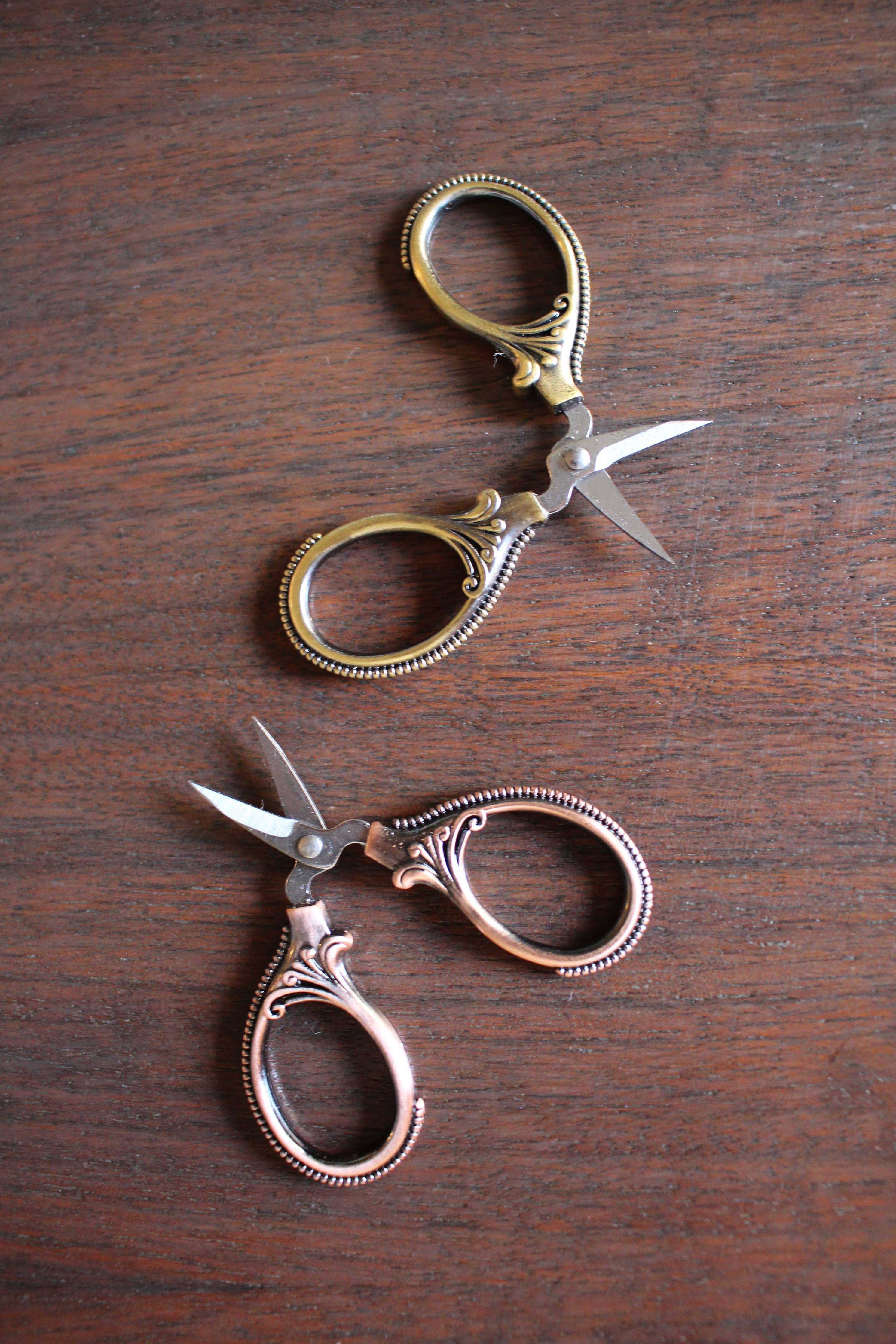 Mini Embroidery Scissors